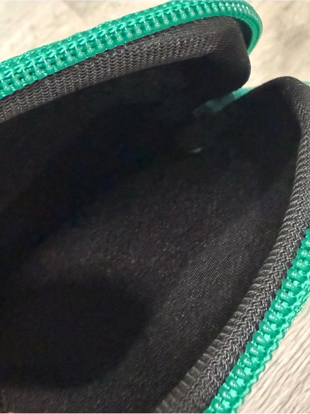 Green Portable Electronics Pouch - Compact Travel Case